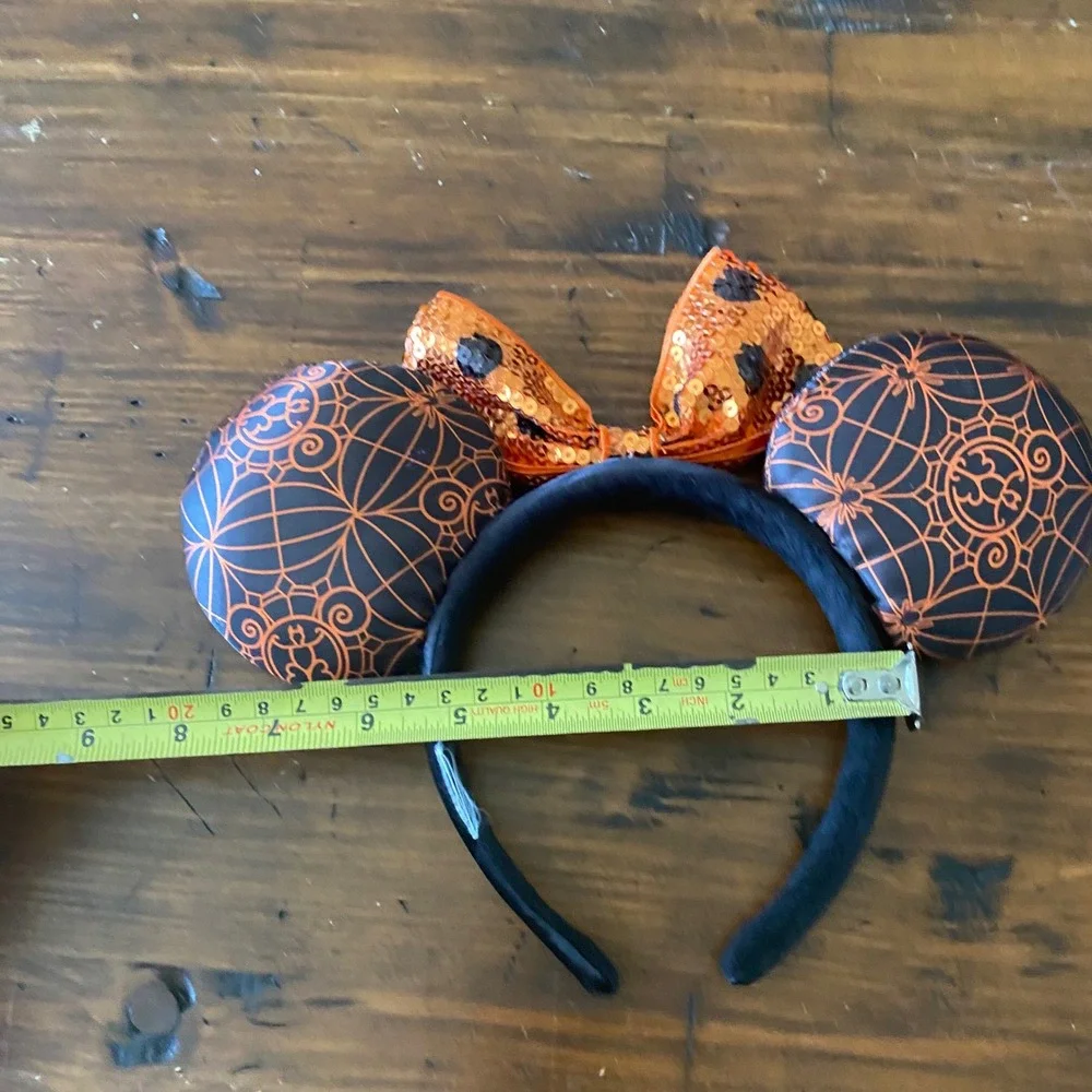 Disney Parks Minnie Mouse Halloween Spider Web Sequin Bow Headband Orange Black